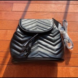 bag from forever 21!! super cute!